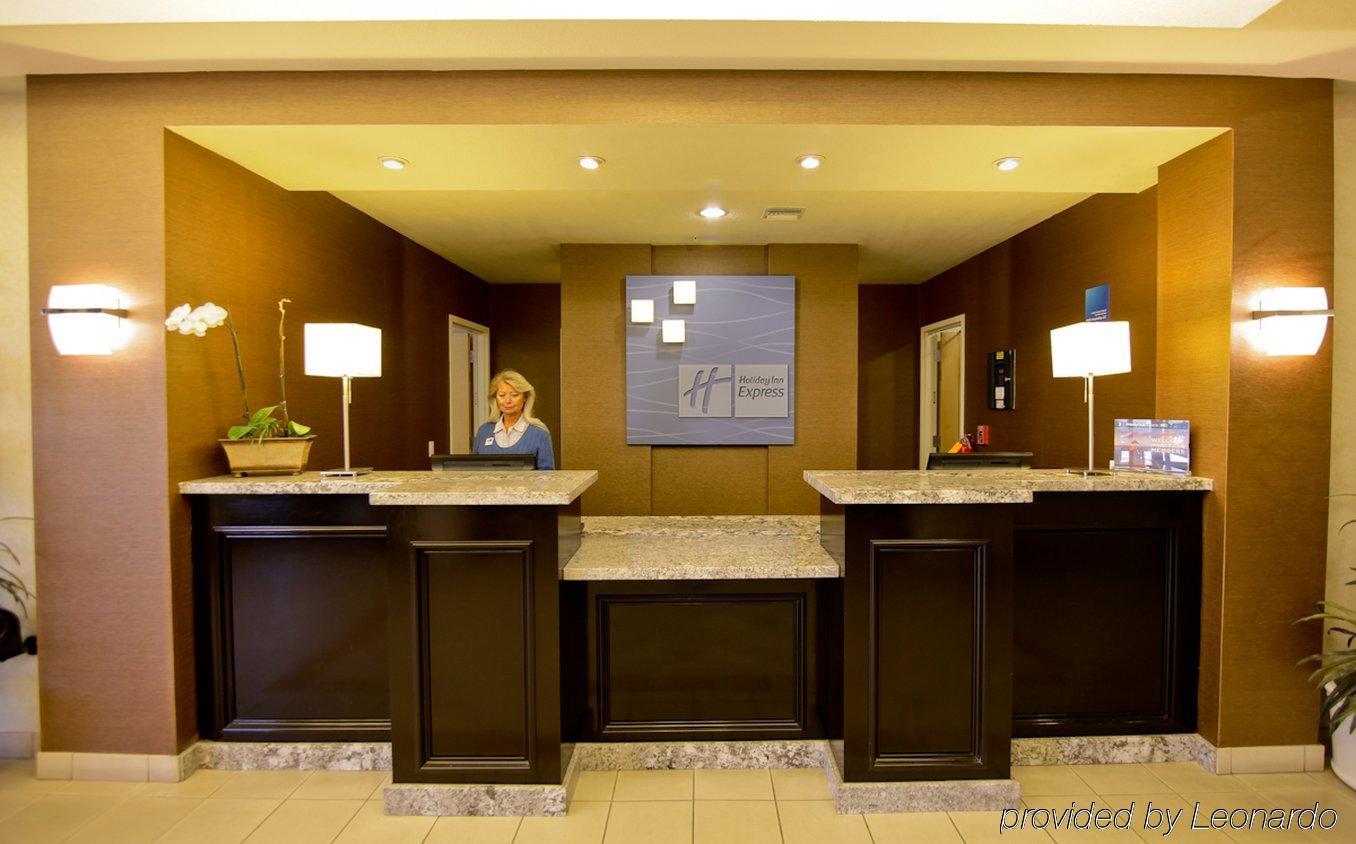 Hampton Inn & Suites Cathedral City Dalaman gambar
